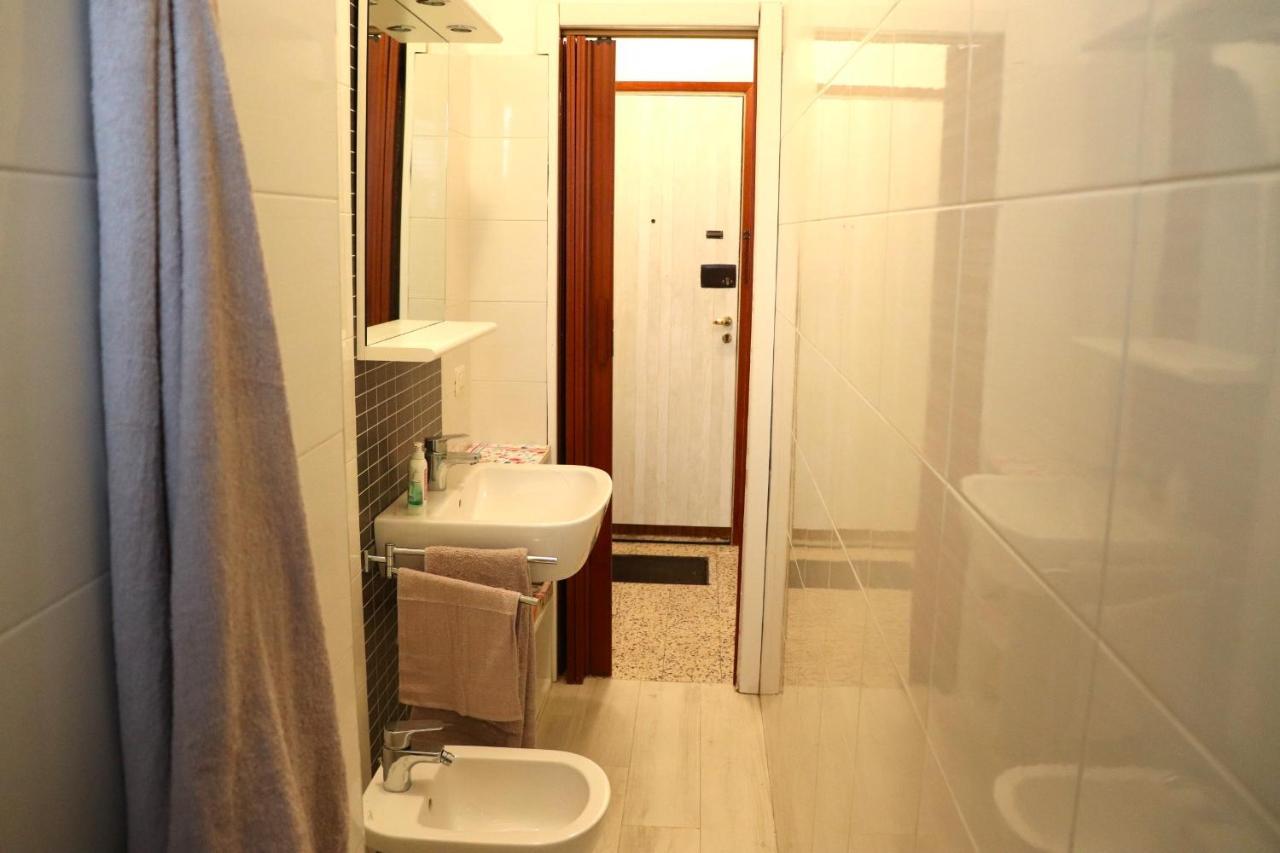 * La Casa Di Arti * 25 Min Dal Duomo Apartman Milánó Kültér fotó